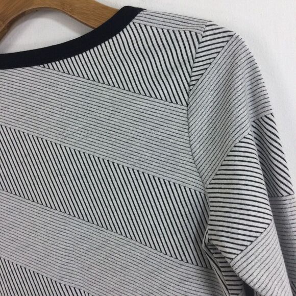 BYLYSE Geometric Stripe Asymmetric Hem Tunic Knit Sweater Off-White Size Medium - Picture 6 of 9